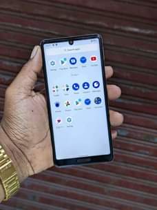 A picture of Sharp Aquos Sense 5g