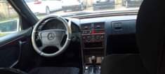 A picture of Mercedes Benz c180