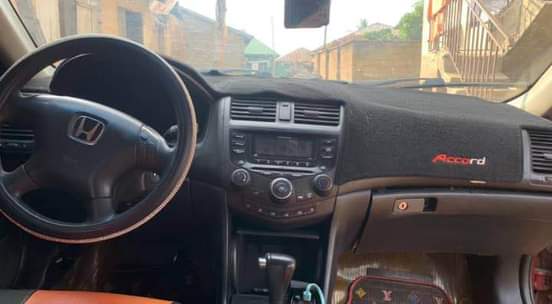 A picture of 2003 Honda Accord