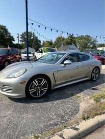 A picture of 2010 Porsche Panamera 4S Sedan 4D