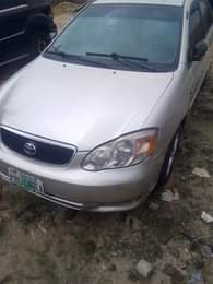 A picture of Dealers market 2004 Toyota Corolla altist at 2 750m in