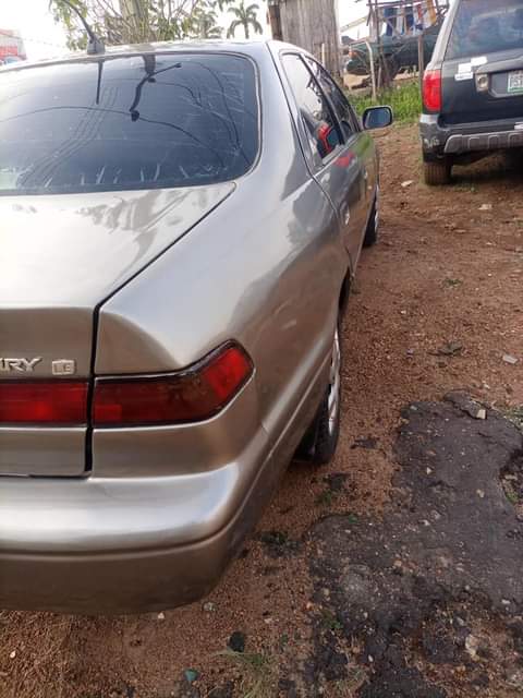 A picture of Toyota Camry pencil