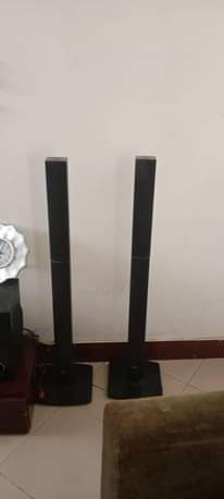 A picture of LG home theatre