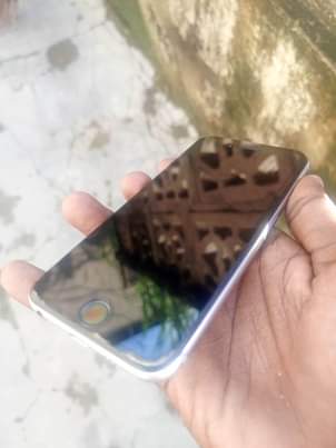 A picture of Iphone 6s gb 32