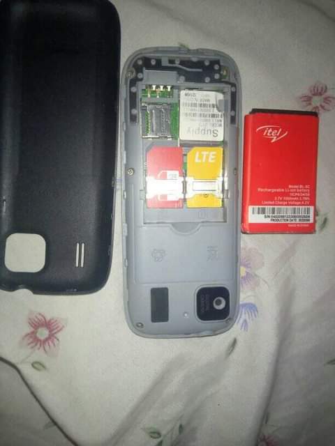 A picture of Button phone
