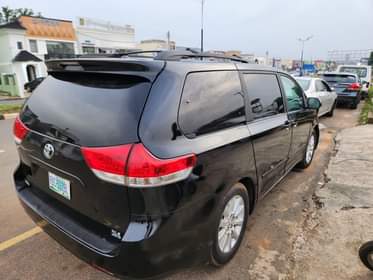A picture of 2012 model sienna engin ND gear untouched ac cool in