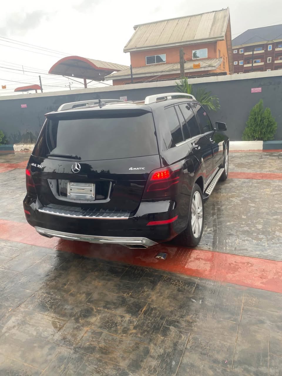 A picture of Mercedes Benz glk350 2011 model upgraded to 2014
