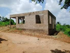 A picture of Nyumba inauzwa sofu kibaha ina kiwanja kikubwa cha 20 kwa