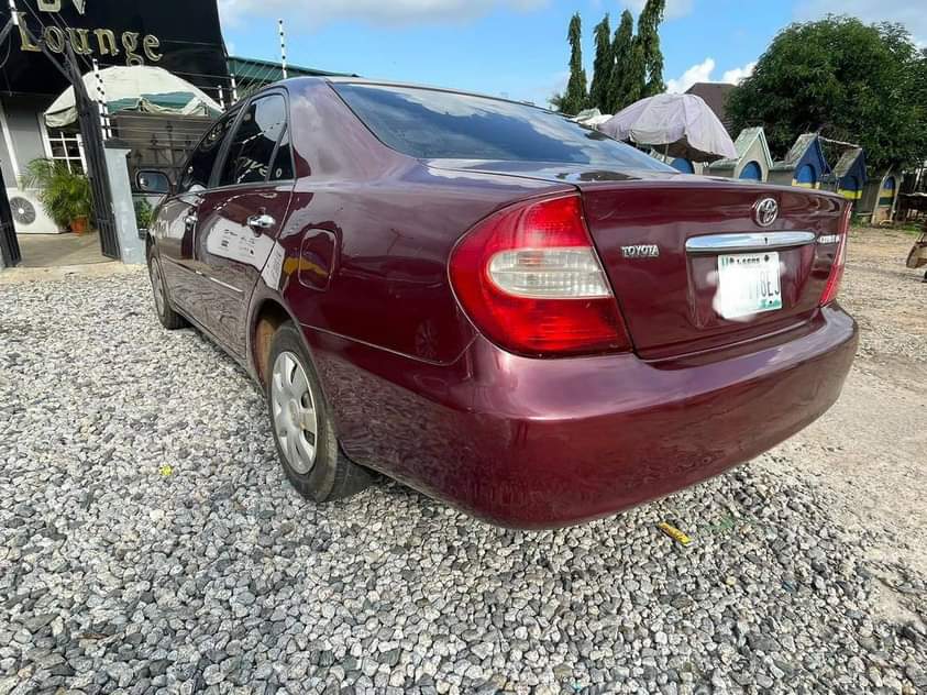 A picture of Toyota Camry 03 Sharp engine Untouched gear AC chilling Tinted