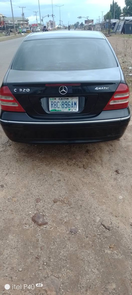A picture of Benz C320 4.3M Naira Last Engine percent Gear percent AC
