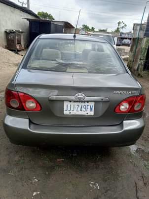 A picture of 2004 Used Toyota Corolla