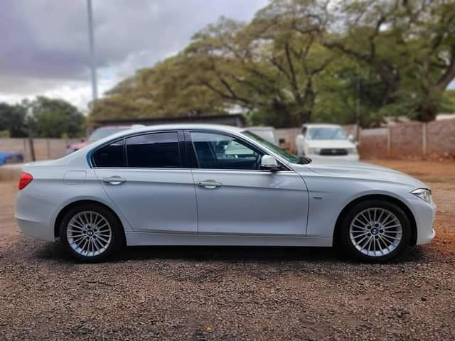 classifieds/cars bmw