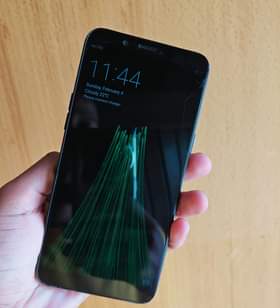 A picture of OPPO A83