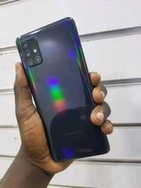 A picture of Samsung galaxy A71