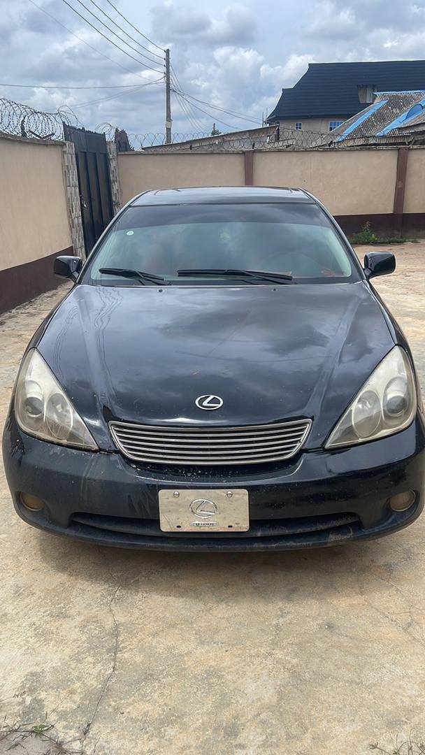 A picture of Lexus ES 330