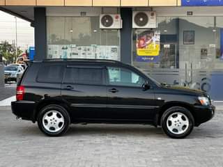 A picture of TOYOTA KLUGER Year. 2004 Colour Black Engine Cc 2360 Gear.