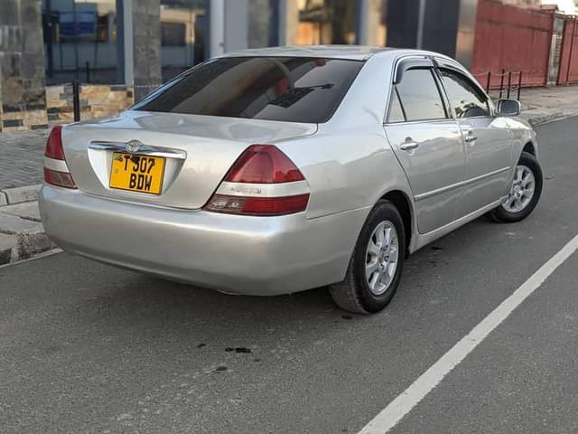 A picture of TOYOTA Mark ll Grande Engine Beams Cc1990 Full ac Full