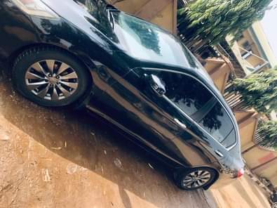 A picture of Sharp Honda Accord 2013 014 model with nothing to fix