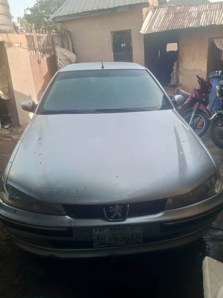 A picture of Distress sales Peugeot 406 with Untempered and gear AC has