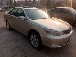 A picture of 2004 Toyota Camry Le Sharp automatic transmission AC freezing 4