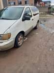 A picture of 2001 Toyota Sienna