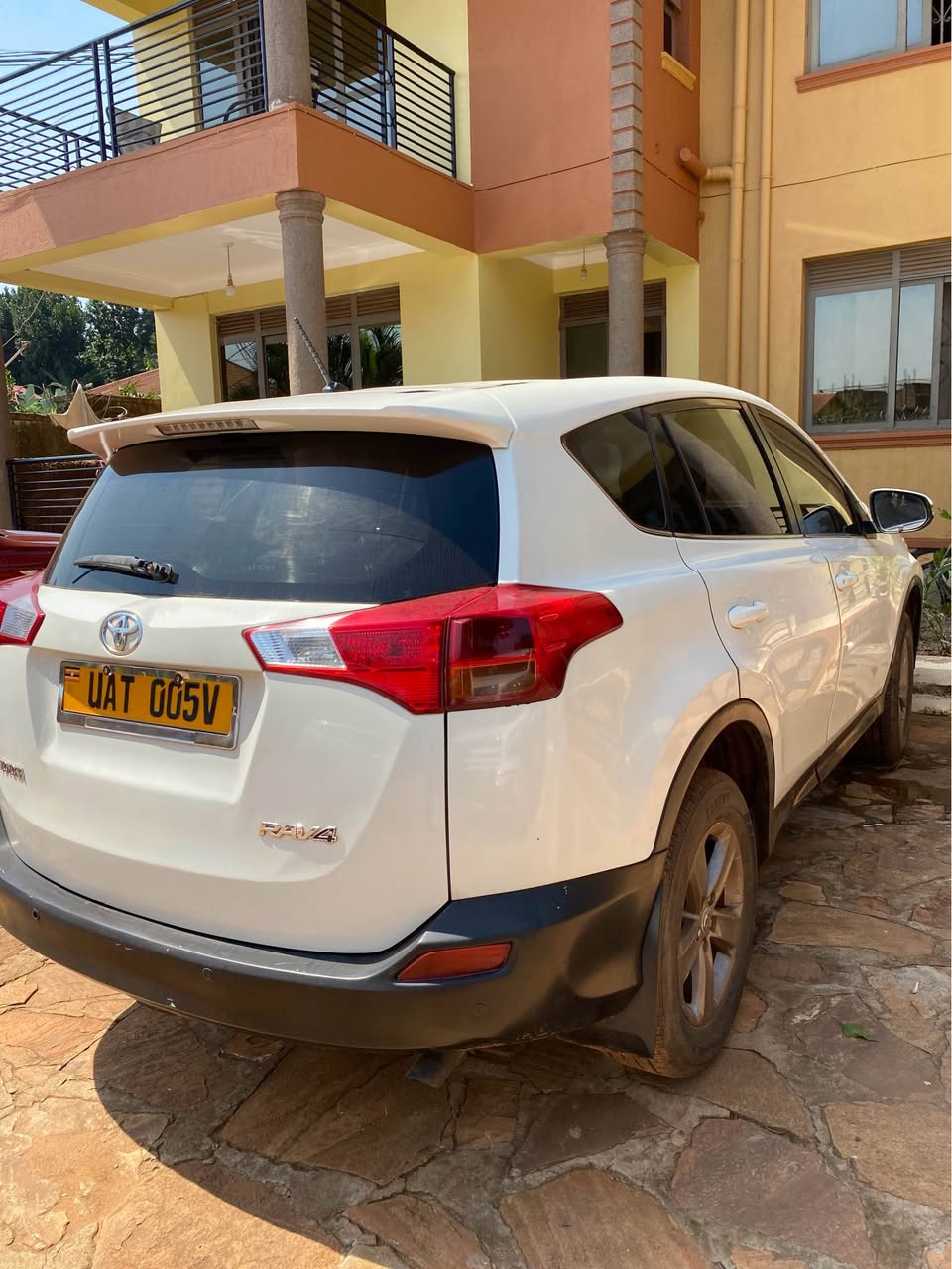 A picture of Rav 4 2013 2.4cc