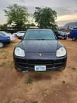 A picture of Clean Porsche Cayenne 2005 model 5m net price Neatly used