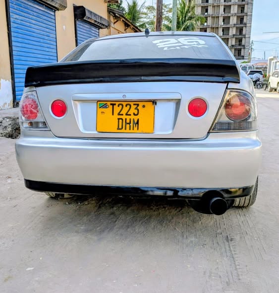 A picture of TOYOTA ALTEZA