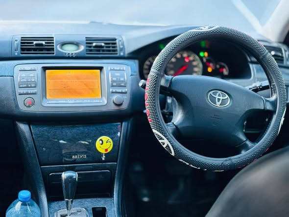A picture of TOYOTA BREVIS