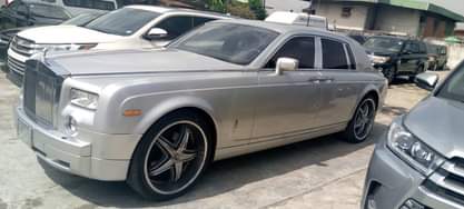 A picture of Rolls Royce for sale 08035079439 DM serious buyer only