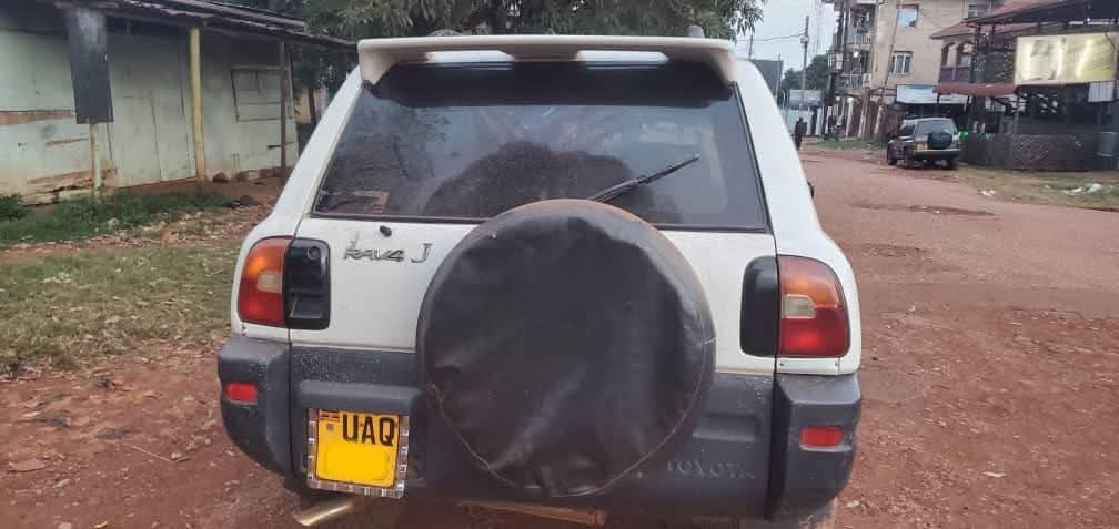 A picture of Toyota rav4