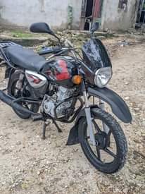A picture of Boxer X 125