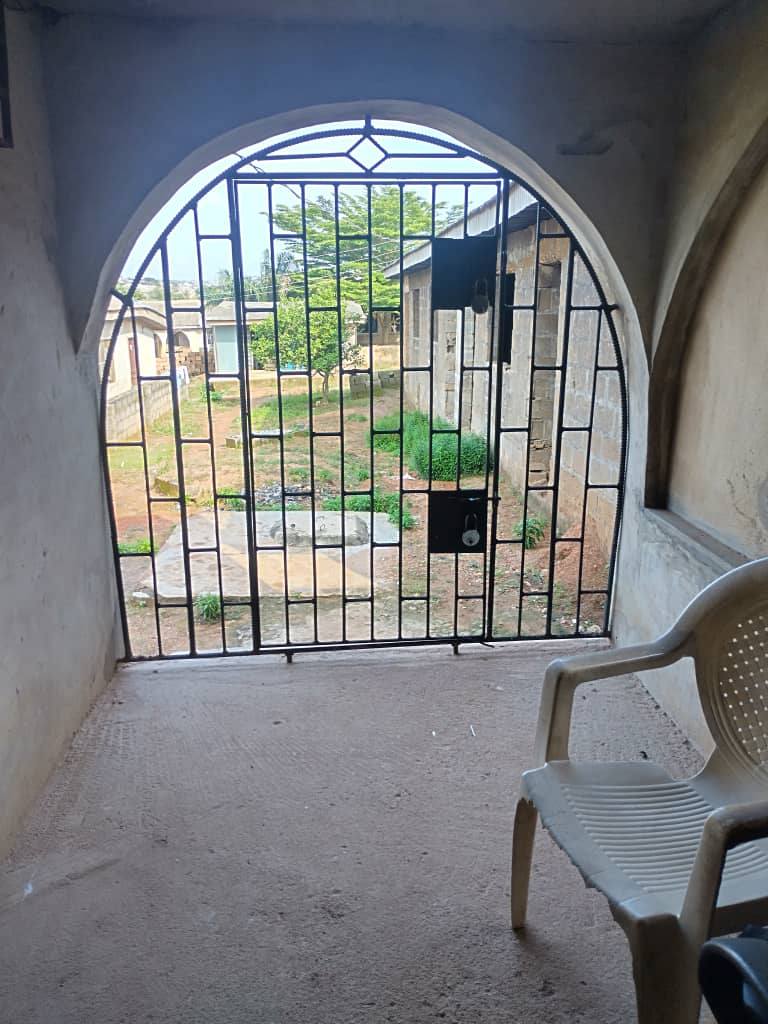 A picture of House for sale. Full plot 120 60