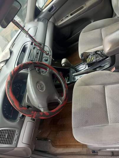 A picture of Toyota Camry year 2004 toks standard v6 engine