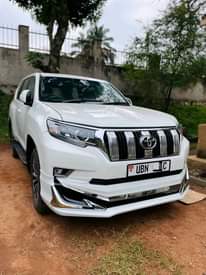 A picture of Land cruiser Prado