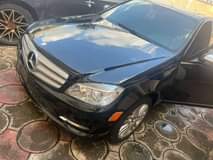 A picture of 2009 Mercedes Benz C300 4 Million Naira Benin city 09048448199