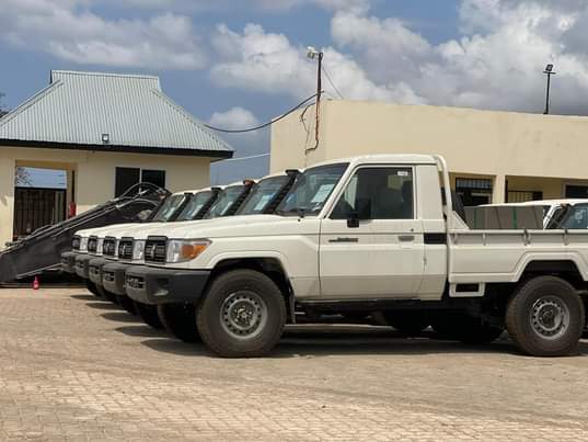 A picture of LANDCRUISER PICKUP